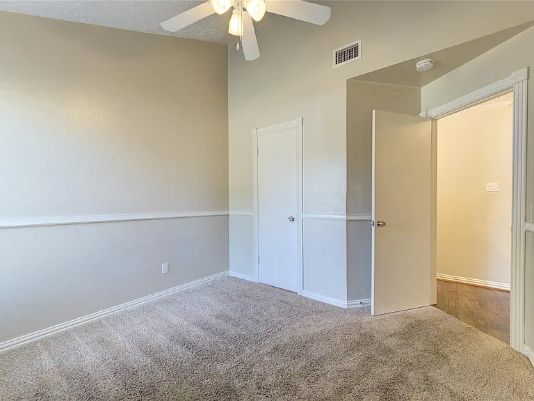 24119 Silversmith Ln — Photo 16