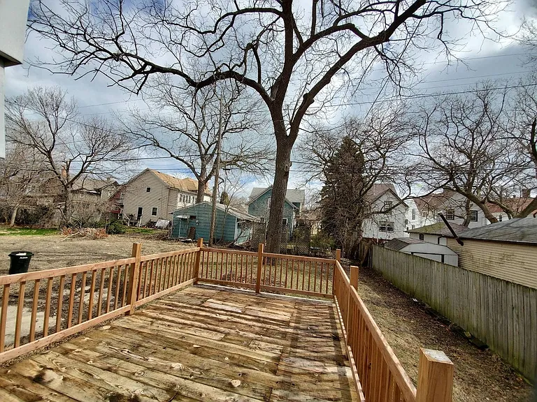 1435 Villa St — Photo 15