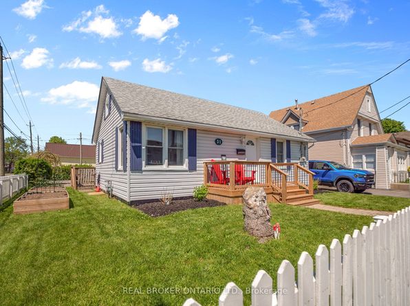 31 Beech St, Pt Colborne, ON L3K 3N7