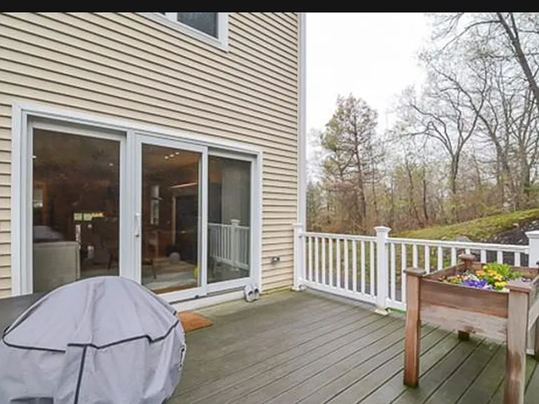 32 Richardson Rd — Photo 17