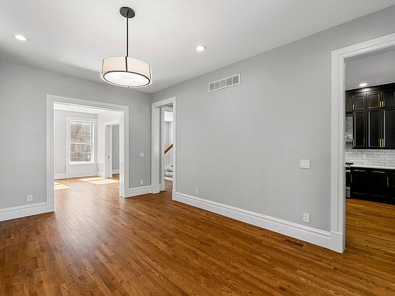 5th image of 5163 Enright Ave