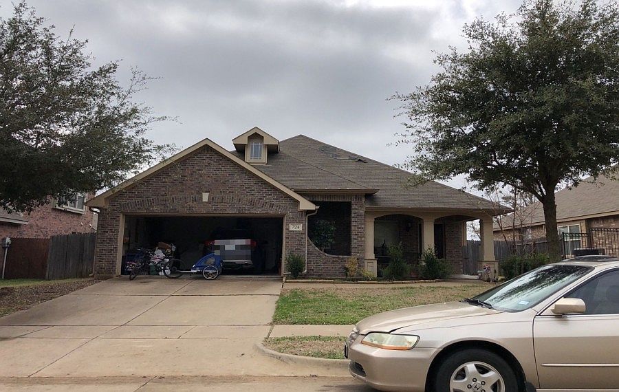 1st image of 724 Hutchins Dr