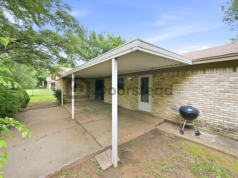 204 Jefflyn Ct — Photo 33