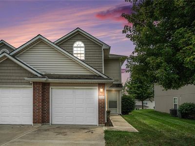 906 SW Peach Tree Ln, Lees Summit, MO, 64064