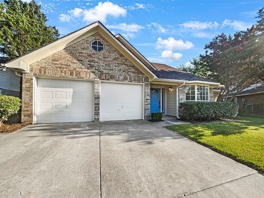 2849 Sommerset Dr, Grand Prairie, TX 75052 Zillow