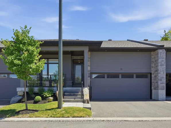 71 Jack St, Huntsville, ON P1H 0G4