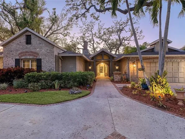 3920 Red Rock Way, Sarasota, FL 34231