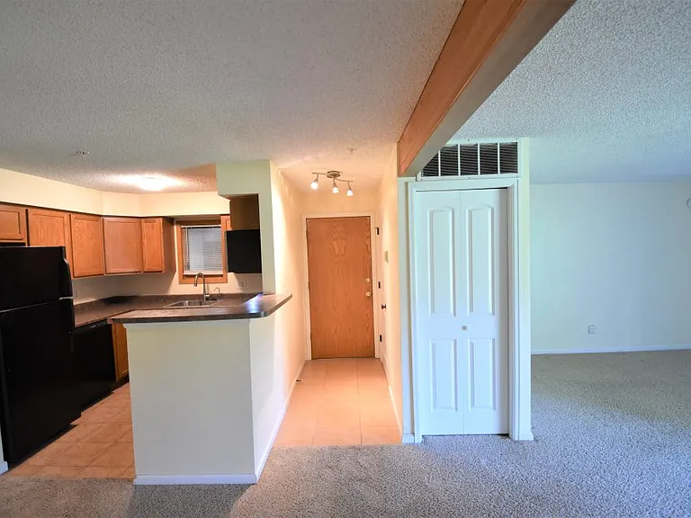 2892 Shadow Creek Dr #110 — Photo 13