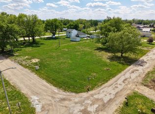 303 1st St, Pacific Junction, IA 51561