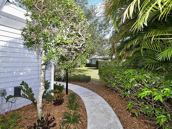 4th image of 6444 Carrington Cir #37