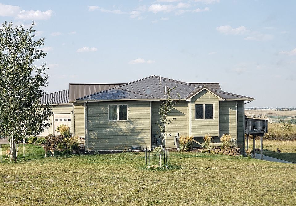 1st image of 15 Buffalo Dr