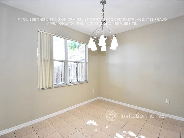 12446 SW 125th Ter — Photo 11