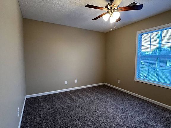 4th image of 541D Patriot Park Ct