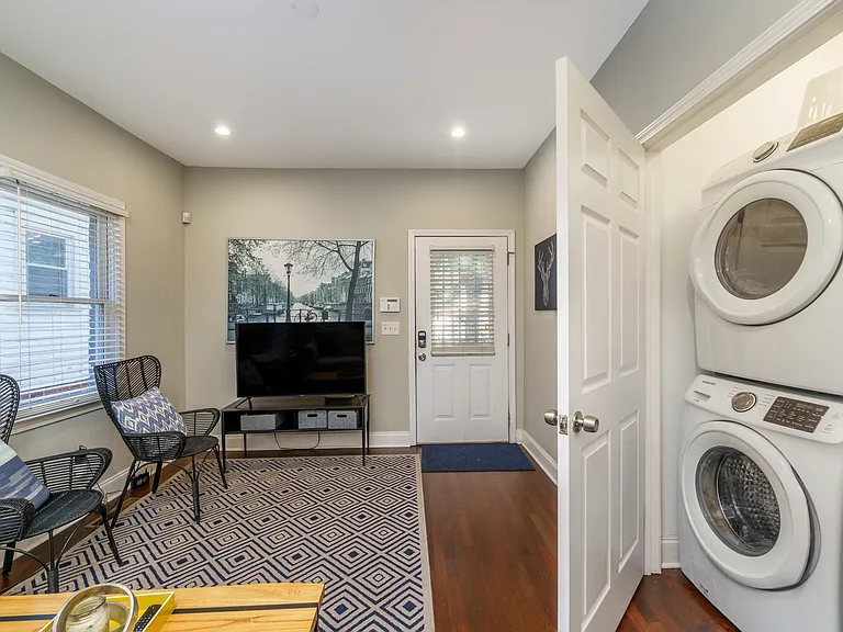 604 Glen Iris Dr NE #2 — Photo 14