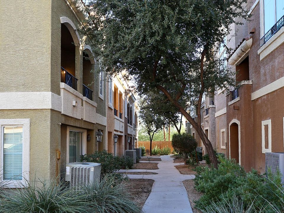 1st image of 2450 W GLENROSA Avenue #27