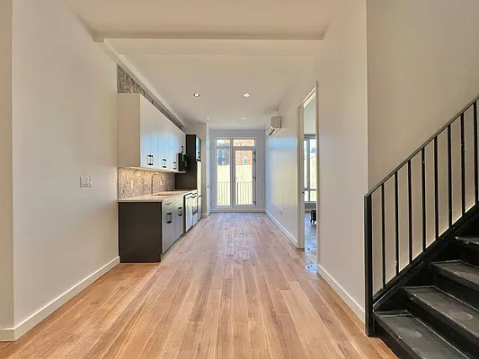 Rented by Doorway NYC, LLC | media 37