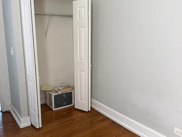 843 N Francisco Ave #1F — Photo 12