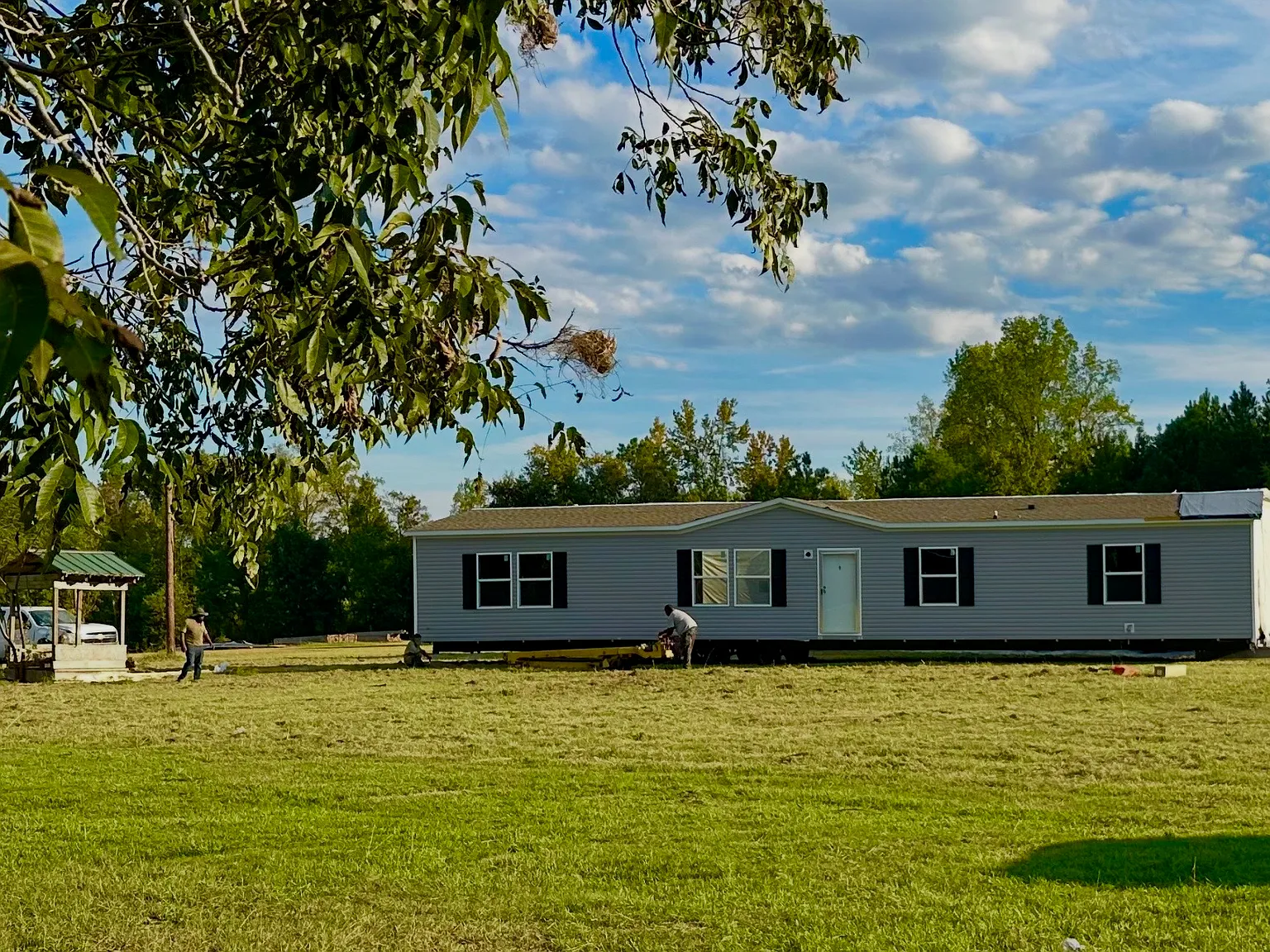 4 bed, 2000 sqft, $2,500 — Photo 1