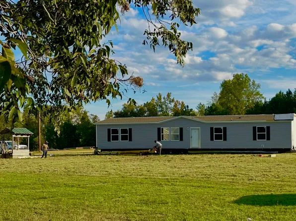 940 Liberty Church Rd, Loris, SC 29569