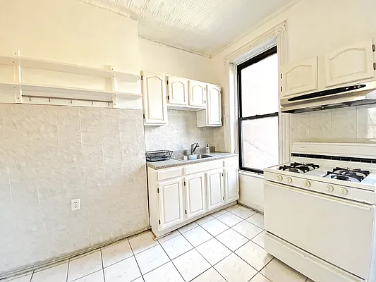 Rented by Corcoran | media 34