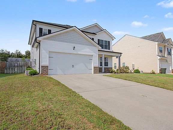 3rd image of 6113 Whitewater Dr