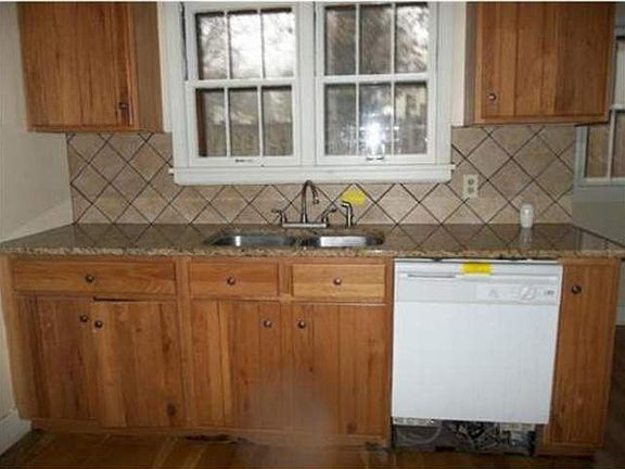 4th image of 2901 N 55th St