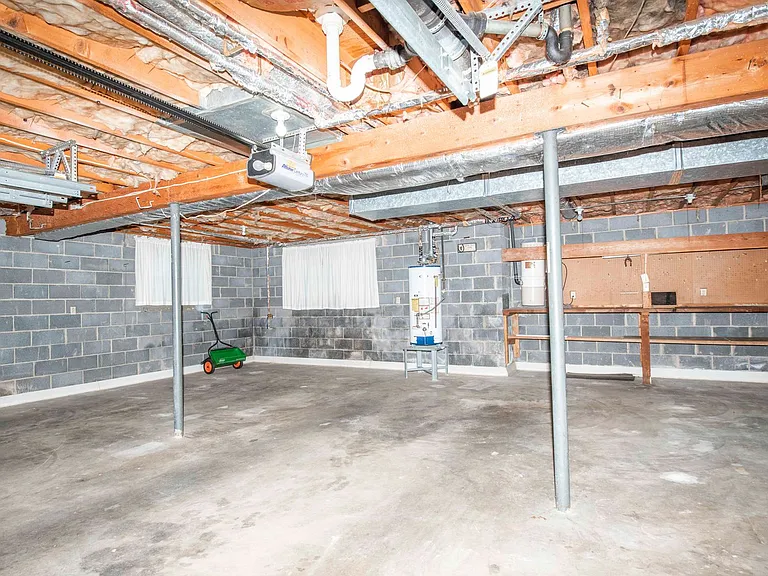 3924 Arline Dr — Photo 55