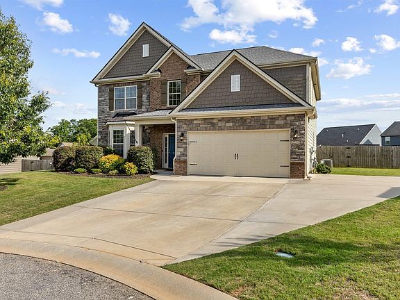 2nd image of 305 Drizzle Ct