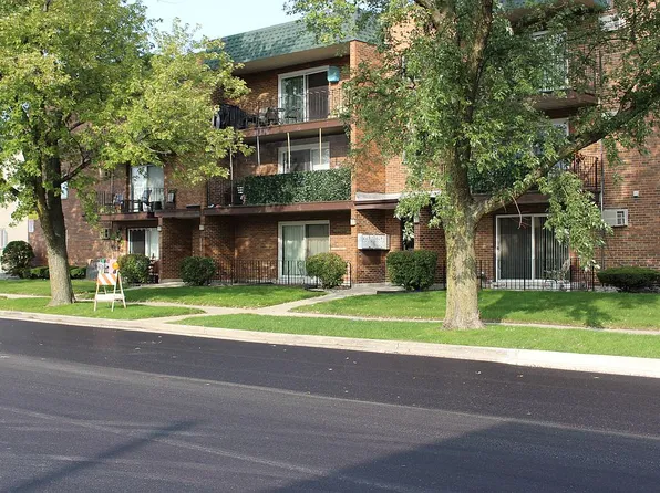 10611 Parkside Ave Unit 303, Chicago Ridge, IL 60415