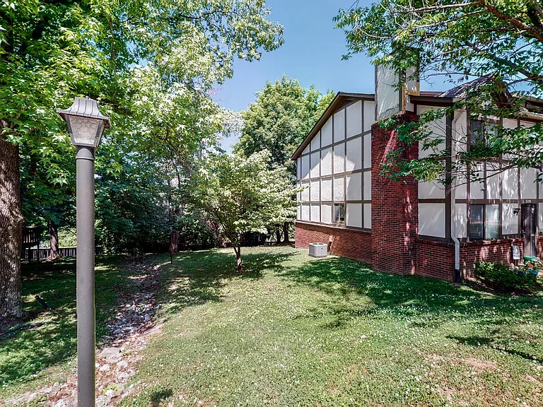 Surrounded by green space ideal for pets.