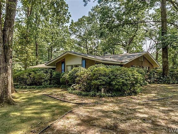 2nd image of 3015 Firethorn Dr