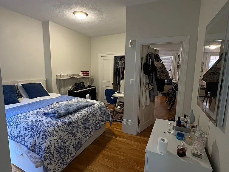 62 W Cedar St #1A — Photo 4