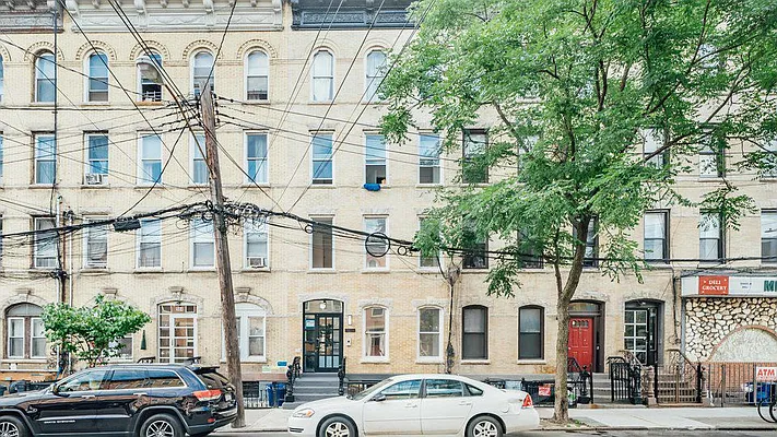 Rented by Nooklyn NYC LLC | media 15