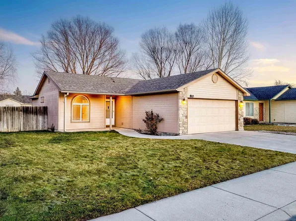 810 Sioux Ave, Emmett, ID 83617