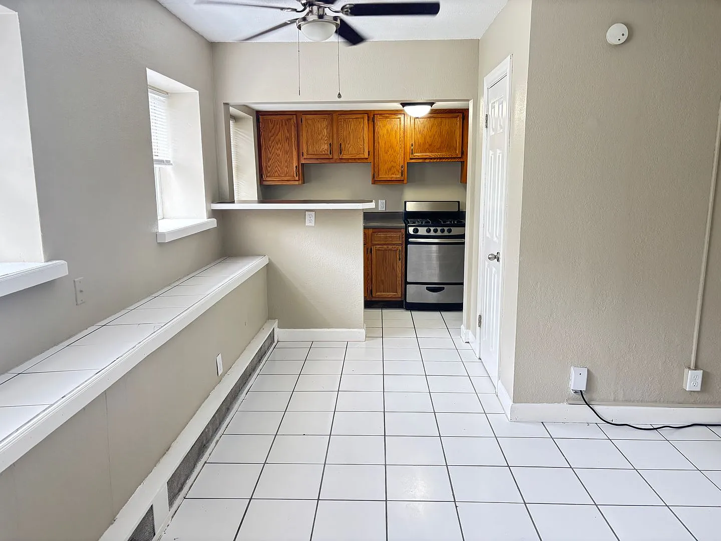 Hoagland Apartments — Photo 3