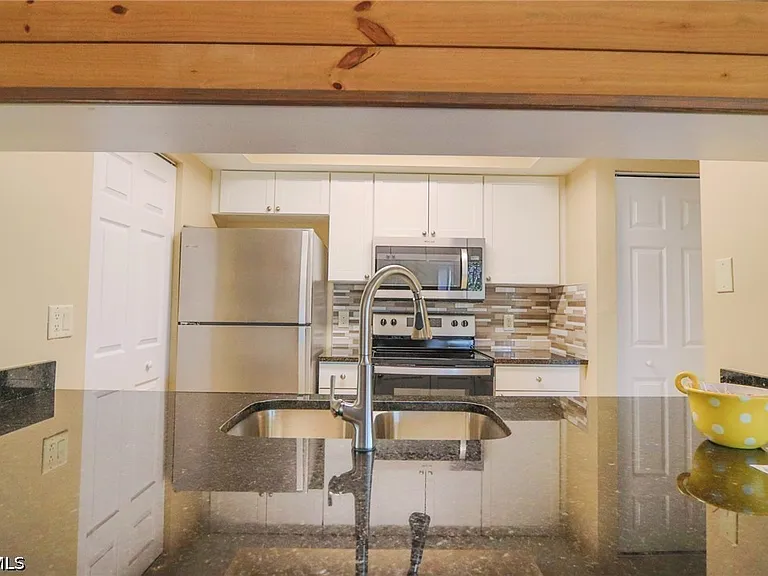 6250 Timberwood Cir #101 — Photo 6