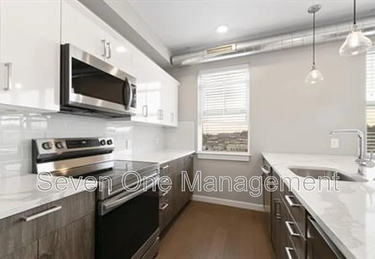 4649 Umbria St #308 — Photo 6