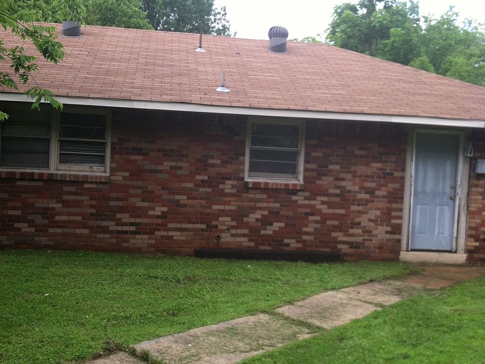 2nd image of 3203 Church St