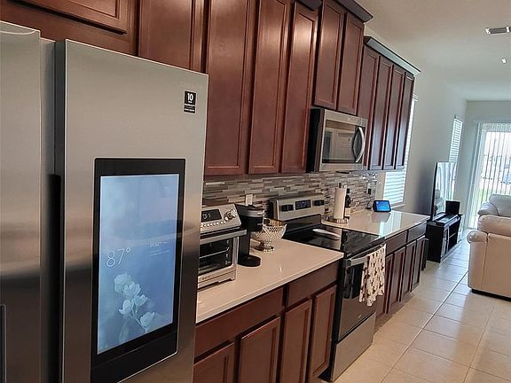 5th image of 1755 Flourish Ave
