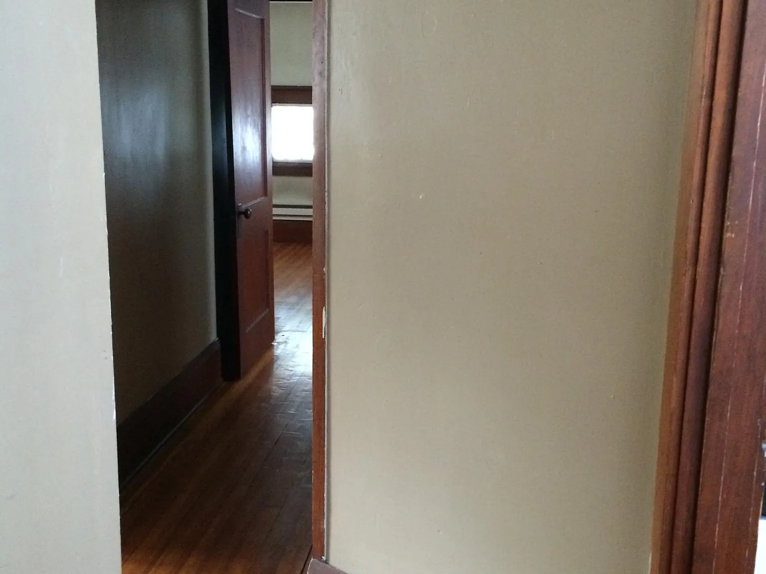 202 E Davenport St — Photo 3