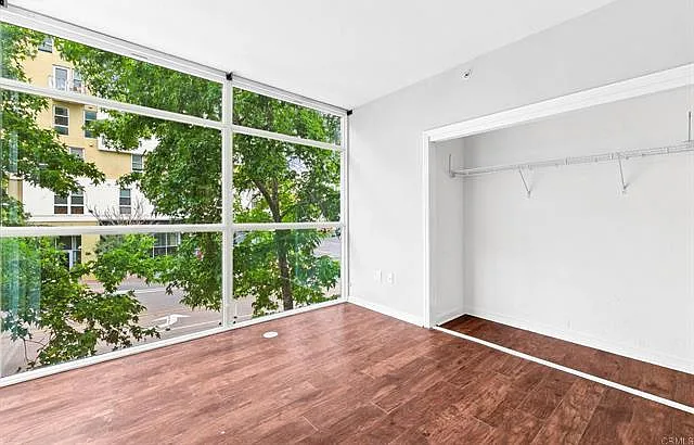 2 bed, 887 sqft, $2,850 — Photo 4