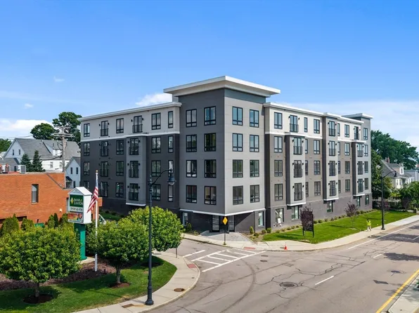 66 McGrath Hwy #403, Quincy, MA 02169