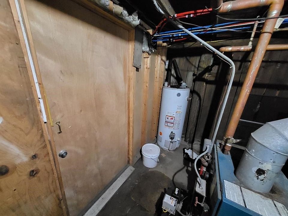 2nd image of 242 Green St