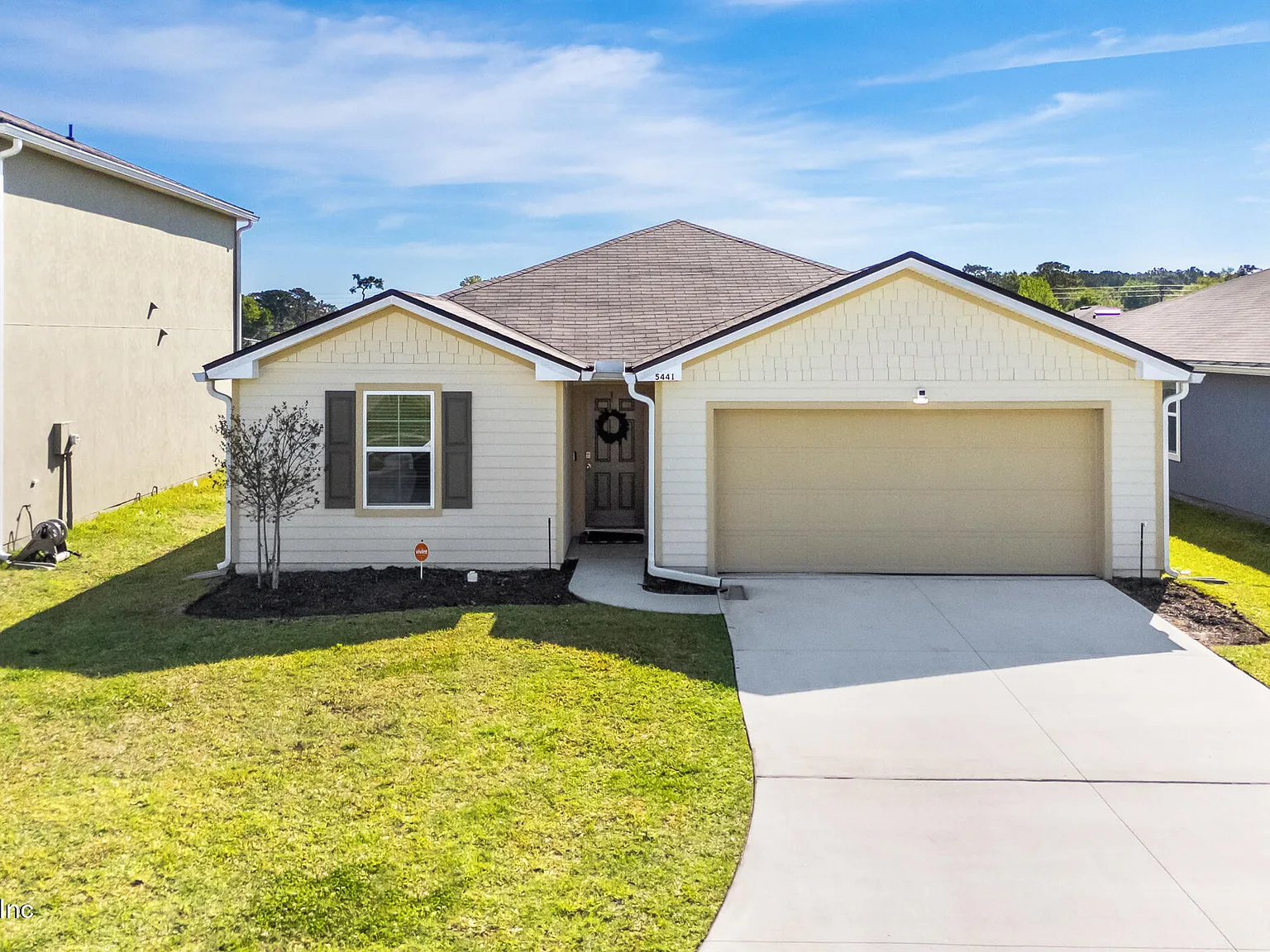 4 bed, 2.0 bath, 1490 sqft, $2,125 — Photo 2