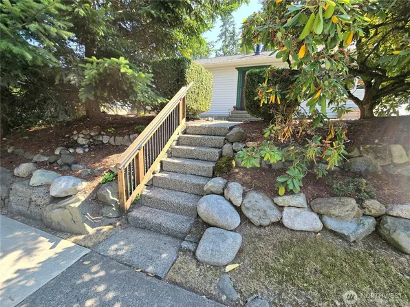 1311 N 155th street, Shoreline, WA 98133