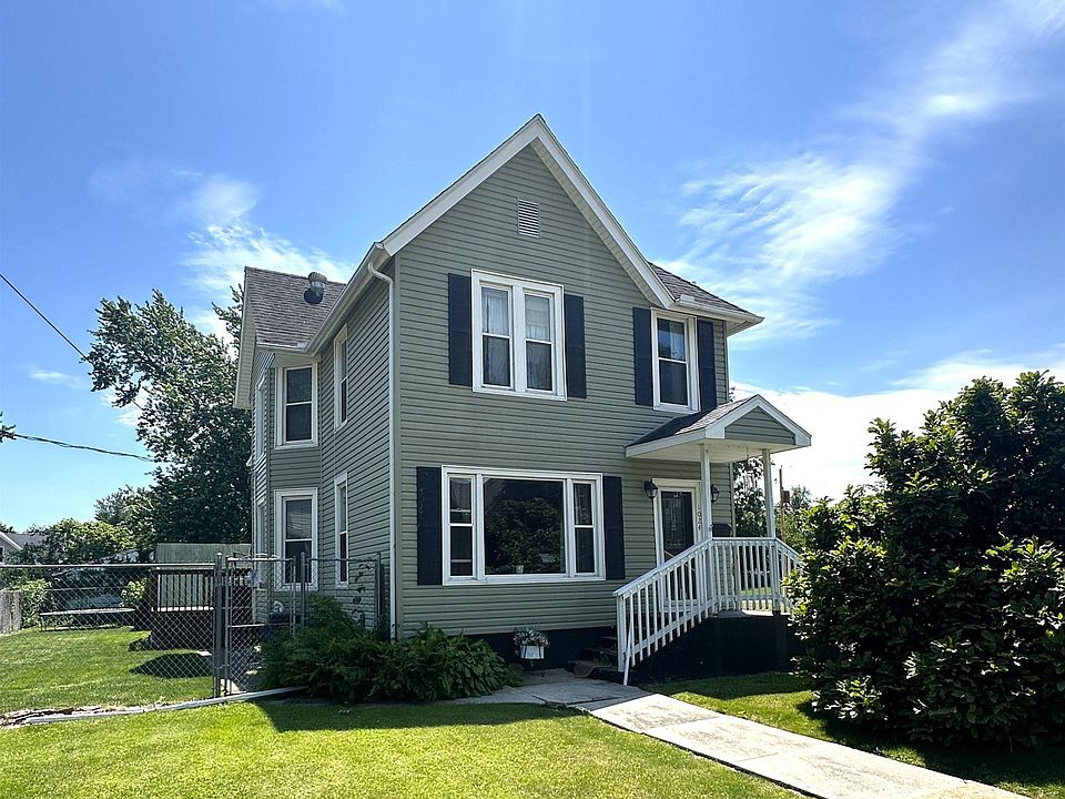 1st image of 1024 E Brooks St