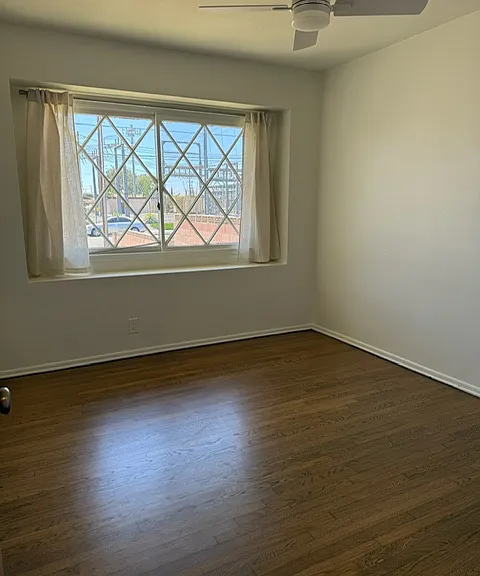 22020 Grace Ave — Photo 13