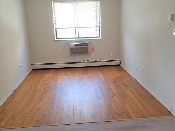 3rd image of 27-05 Newtown Ave #2R