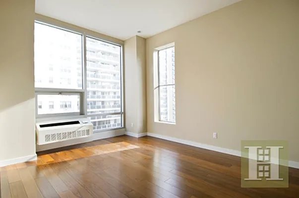 Sold by Halstead Real Estate | media 19