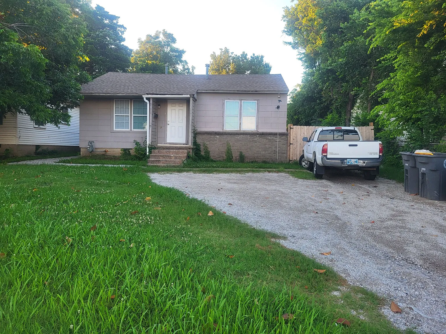 3 bed, 1600 sqft, $1,200 — Photo 3